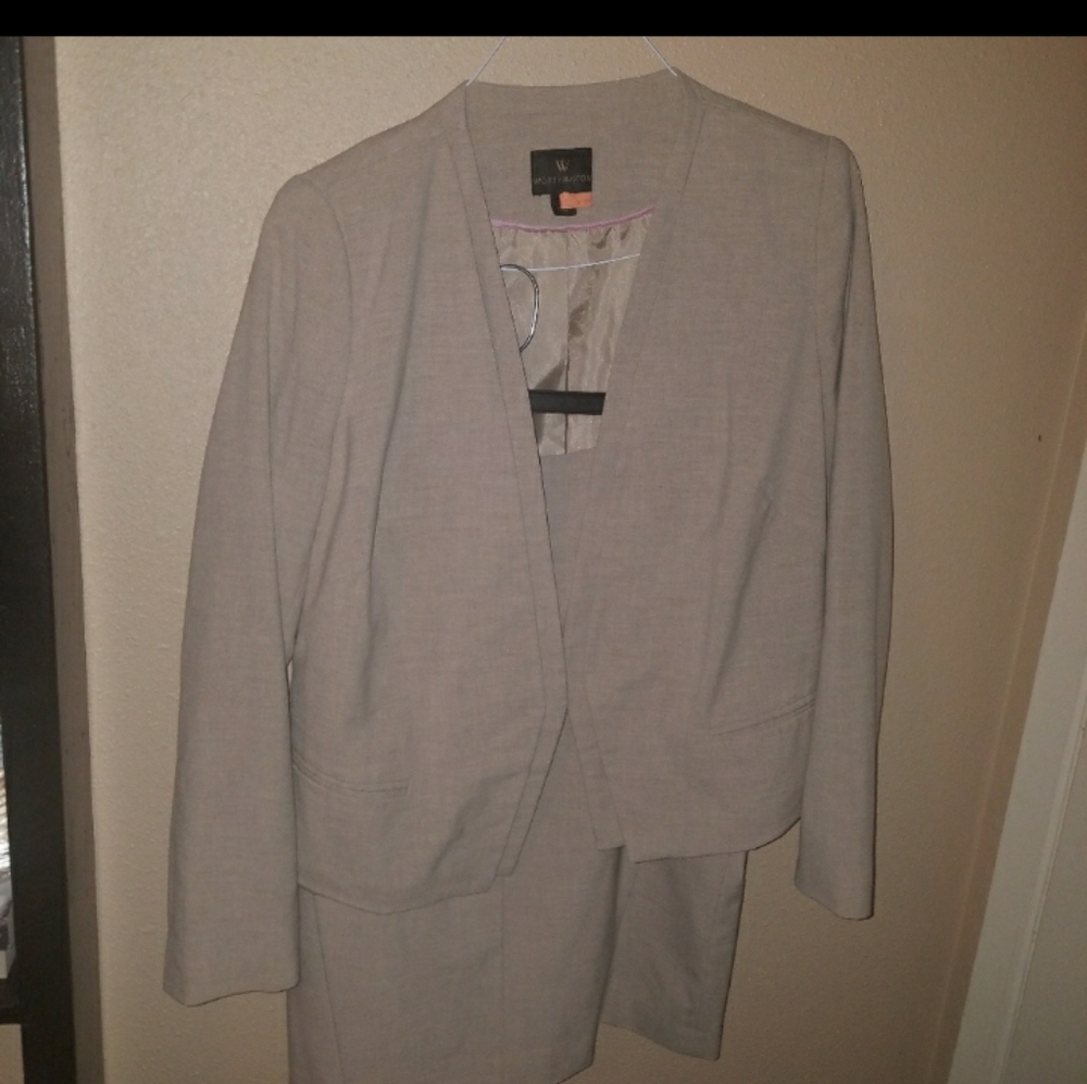 Worthington Tan Skirt Suit Set - size 16